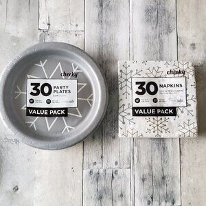 NWT - Sliver, Gold and White Snowflake Set of 30 Paper Plates and Paper Napkins